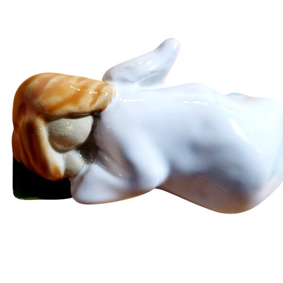 Vintage Porcelain Reclining Angel Figurine Hand Painted Christmas 2003 - Picture 8 of 10